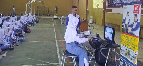 Astra Motor Jogja Edukasi Berkendara di SMKN 1 Purworejo